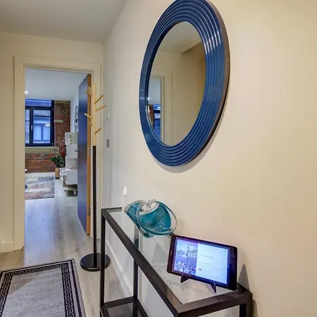 Stylish 'new York Loft' 2 Bed Daire Bradford (West Yorkshire)